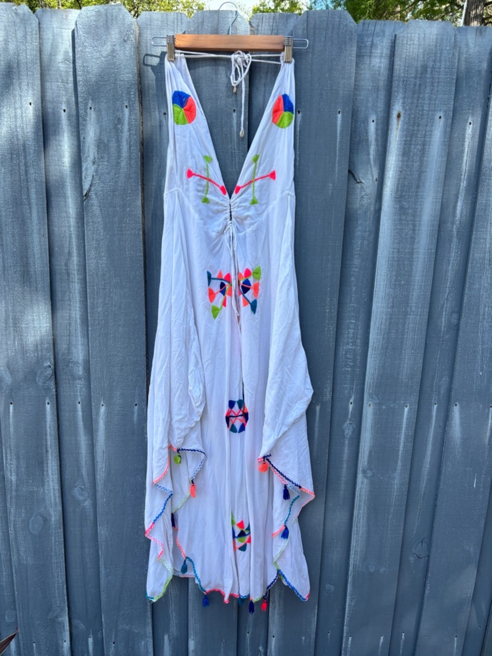 Joah Brown White Maxi Dress with Multicolor Embroidery